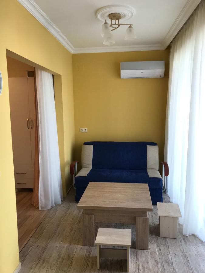 Griboedovi N.6 Apartment Batumi Ngoại thất bức ảnh